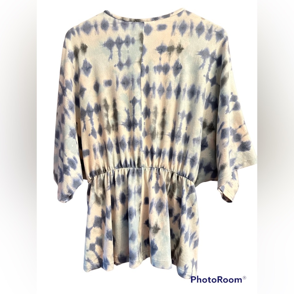 Entro Blue and Cream Tie-Dye Top - Picture 5 of 5